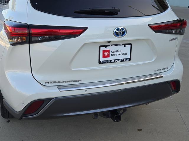 used 2021 Toyota Highlander Hybrid car, priced at $40,435