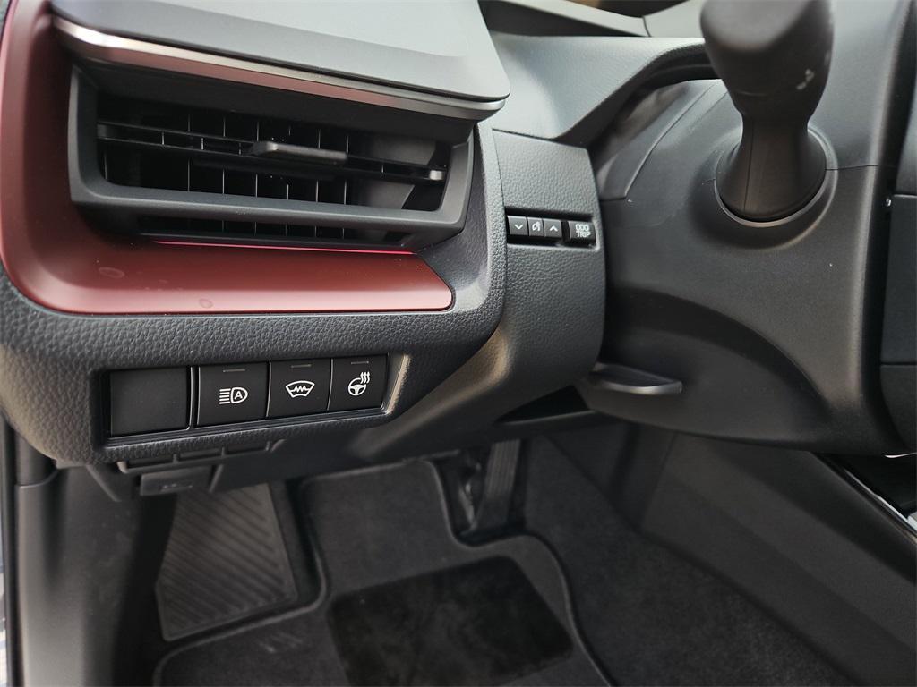 new 2025 Toyota Prius Plug-In Hybrid car, priced at $40,083