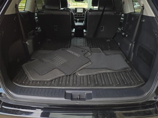 used 2021 Toyota Highlander Hybrid car, priced at $37,415