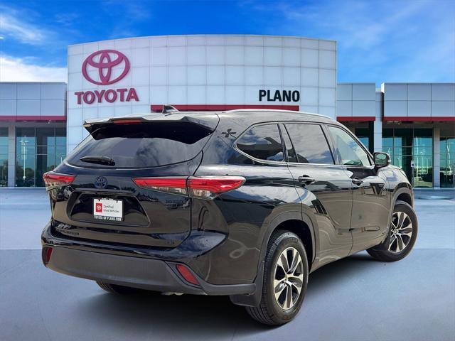 used 2021 Toyota Highlander Hybrid car, priced at $37,415