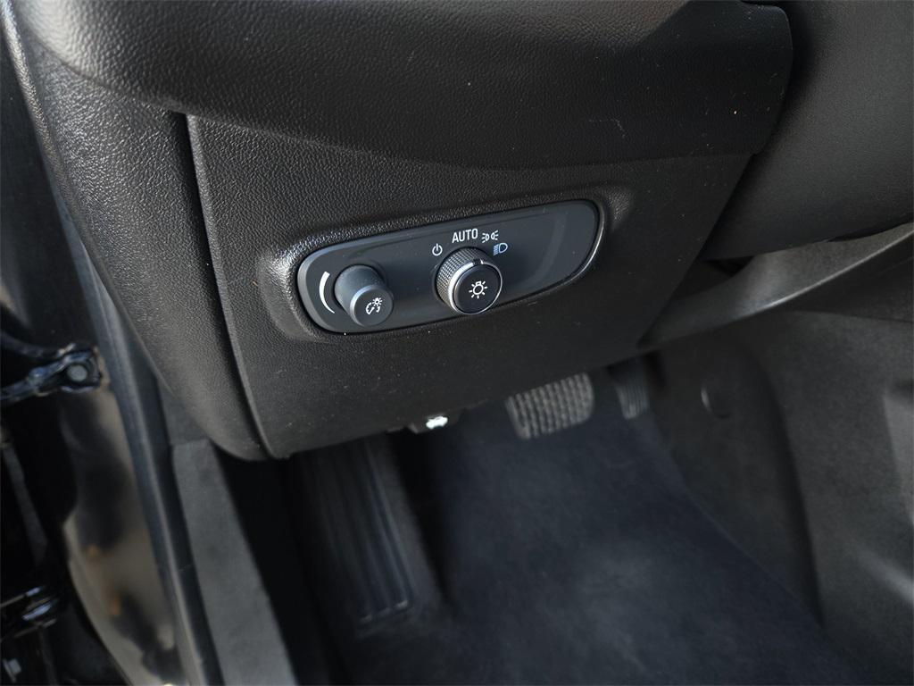 used 2020 Chevrolet Equinox car, priced at $13,694