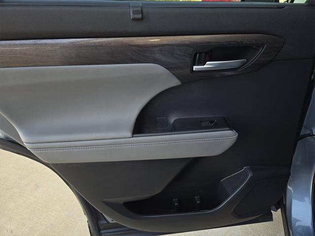 used 2023 Toyota Highlander Hybrid car, priced at $48,688