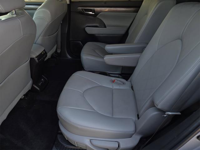 used 2023 Toyota Highlander Hybrid car, priced at $48,688