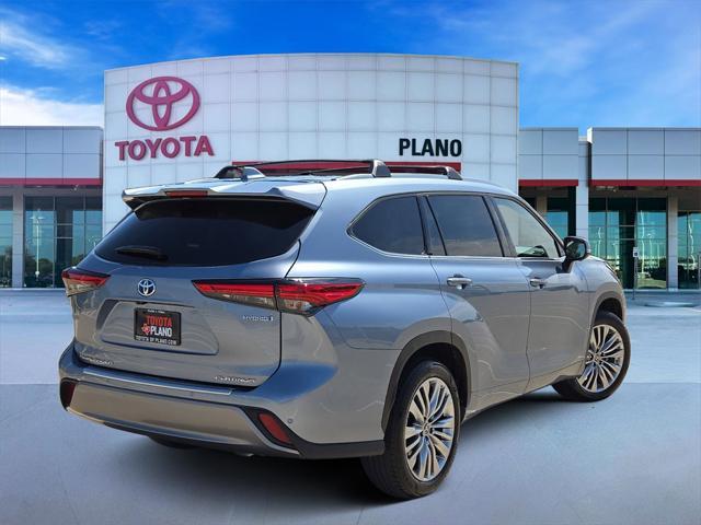 used 2023 Toyota Highlander Hybrid car, priced at $48,688