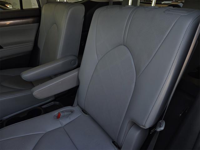 used 2023 Toyota Highlander Hybrid car, priced at $48,688