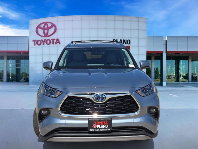 used 2023 Toyota Highlander Hybrid car, priced at $48,688
