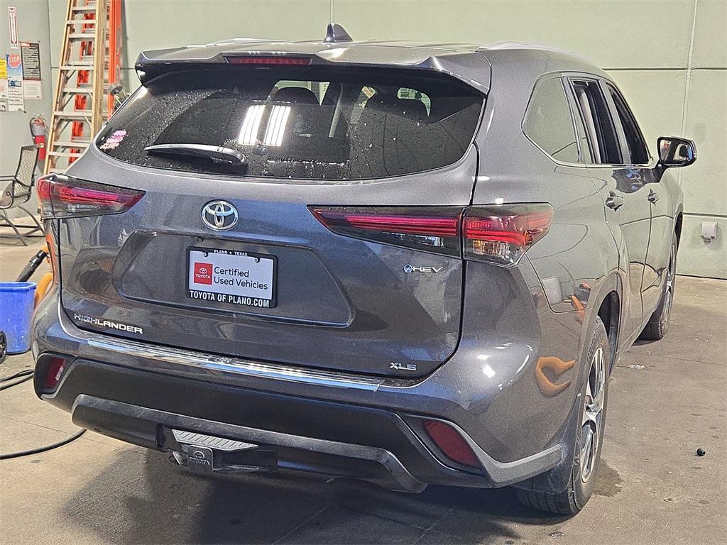 used 2025 Toyota Highlander Hybrid car, priced at $48,288
