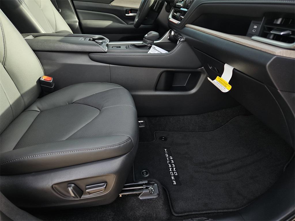 new 2026 Toyota Grand Highlander car, priced at $60,137