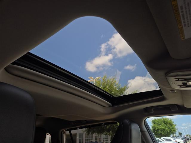 used 2022 Toyota Highlander car, priced at $37,256