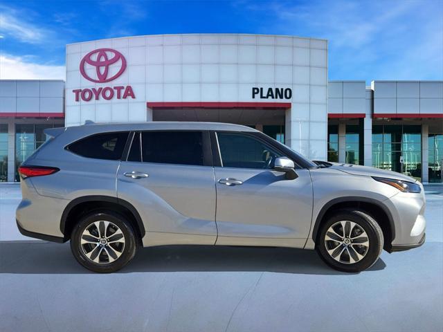 used 2023 Toyota Highlander car, priced at $38,687