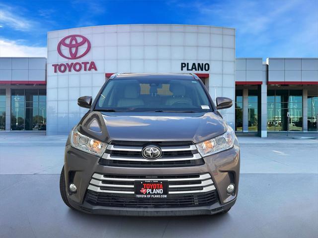 used 2017 Toyota Highlander car, priced at $19,461