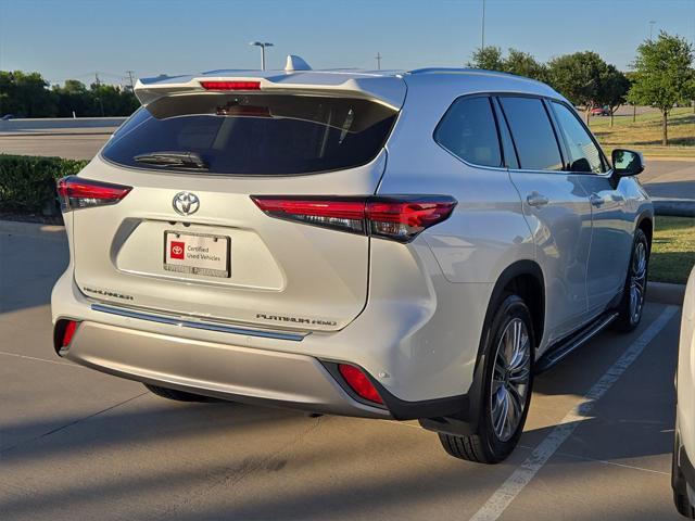 used 2022 Toyota Highlander car, priced at $45,964