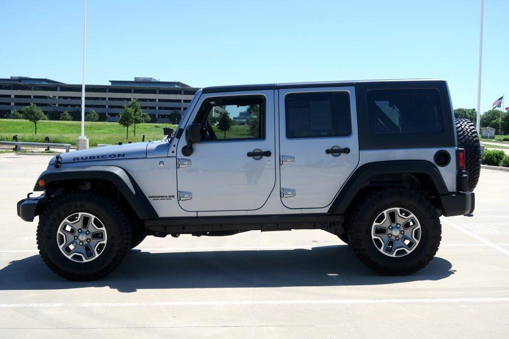 used 2015 Jeep Wrangler Unlimited car, priced at $23,401