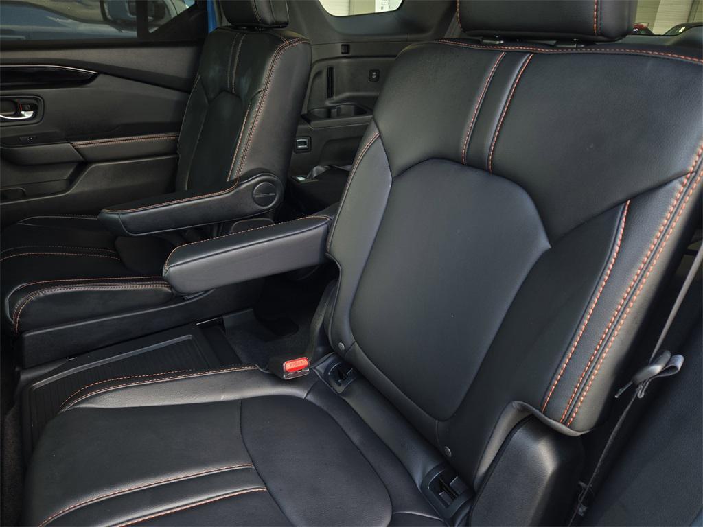 used 2025 Honda Pilot car, priced at $43,244