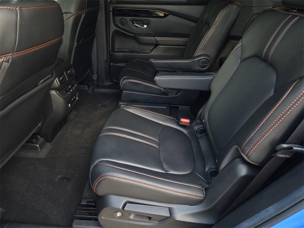 used 2025 Honda Pilot car, priced at $43,244