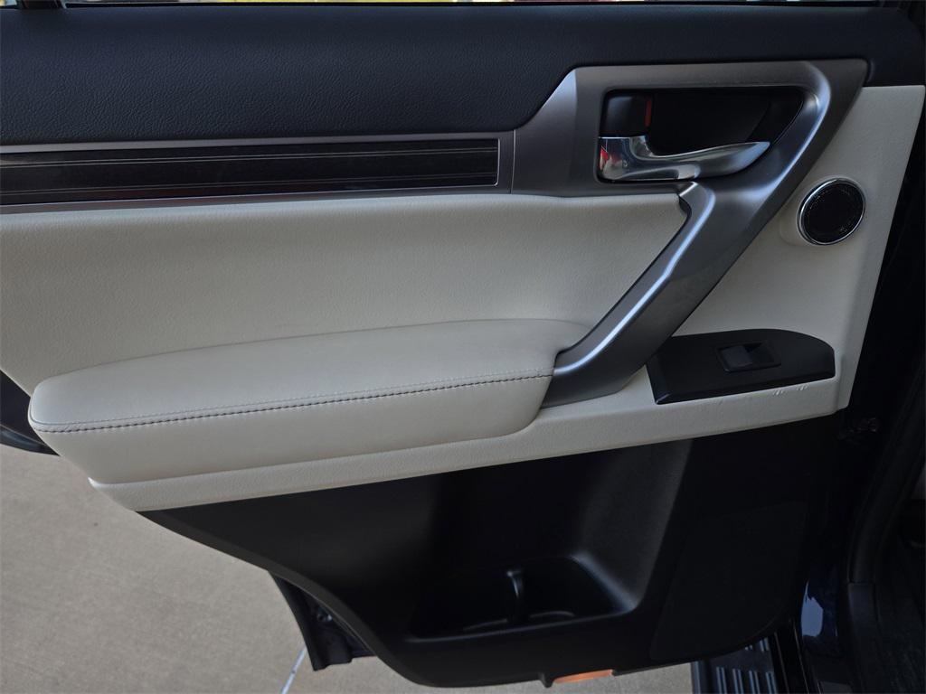 used 2022 Lexus GX 460 car, priced at $50,985