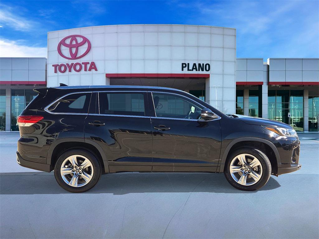used 2019 Toyota Highlander car, priced at $19,426