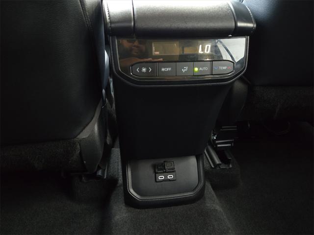 used 2023 Toyota Highlander car, priced at $41,361