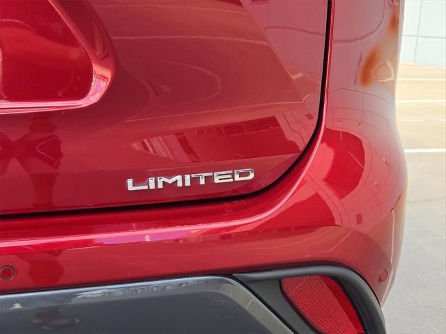 used 2022 Toyota Highlander Hybrid car, priced at $43,906