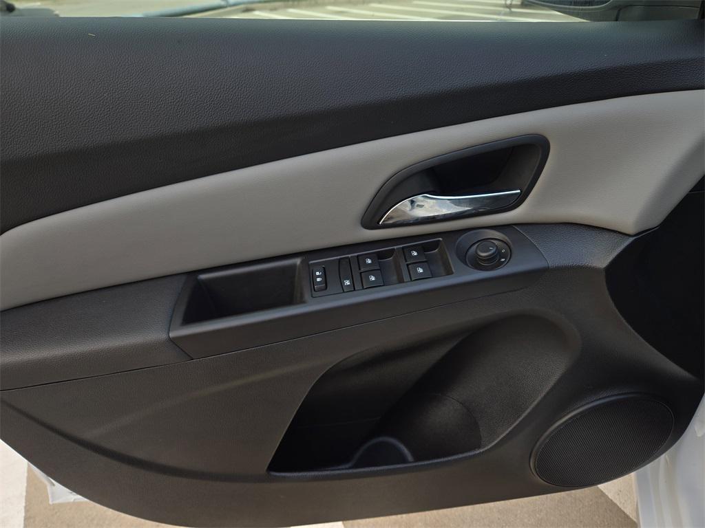 used 2016 Chevrolet Cruze Limited car, priced at $10,276