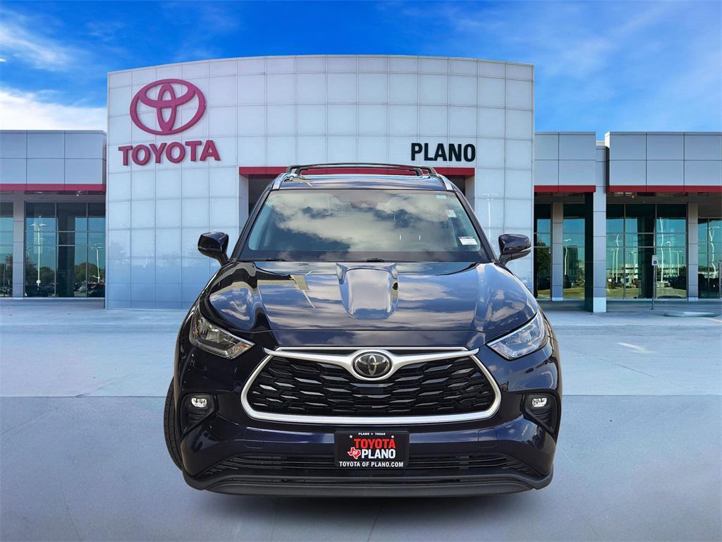 used 2020 Toyota Highlander car, priced at $24,991