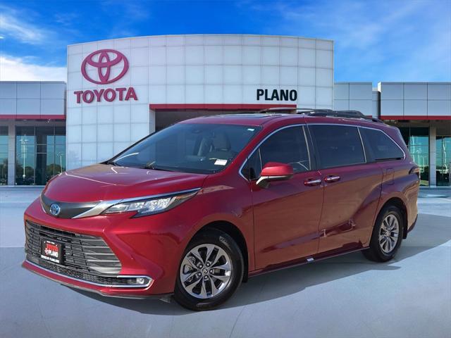 used 2023 Toyota Sienna car, priced at $38,407