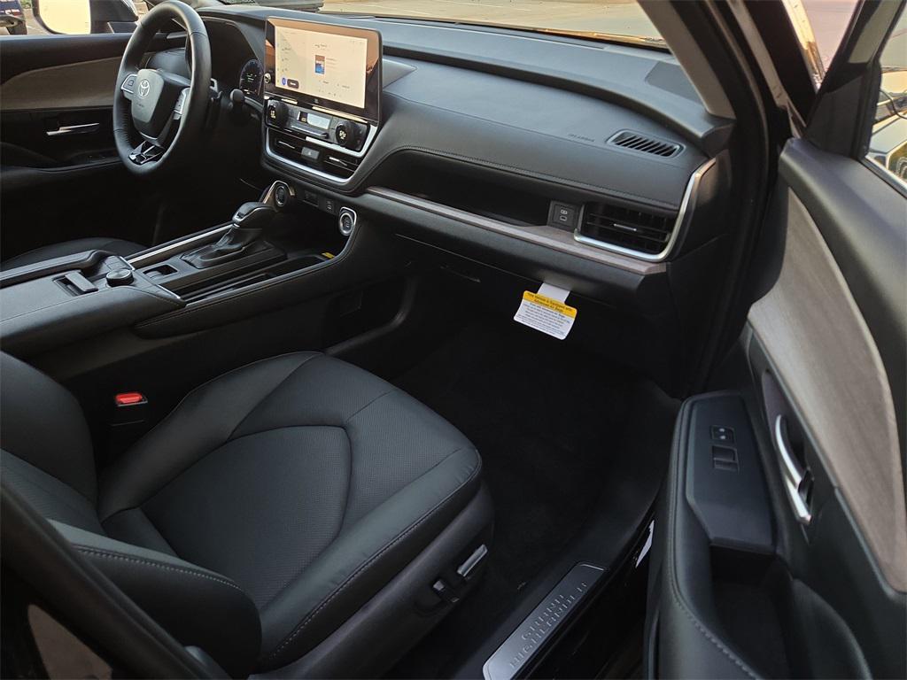 used 2025 Toyota Grand Highlander car, priced at $56,895