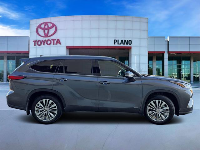 used 2023 Toyota Highlander Hybrid car, priced at $49,991