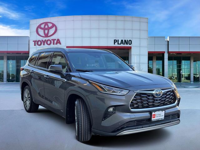 used 2023 Toyota Highlander Hybrid car, priced at $49,991