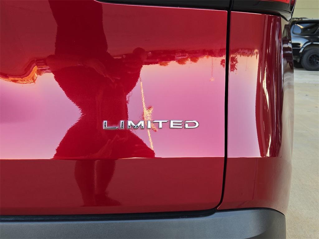 used 2025 Toyota Grand Highlander car, priced at $49,460