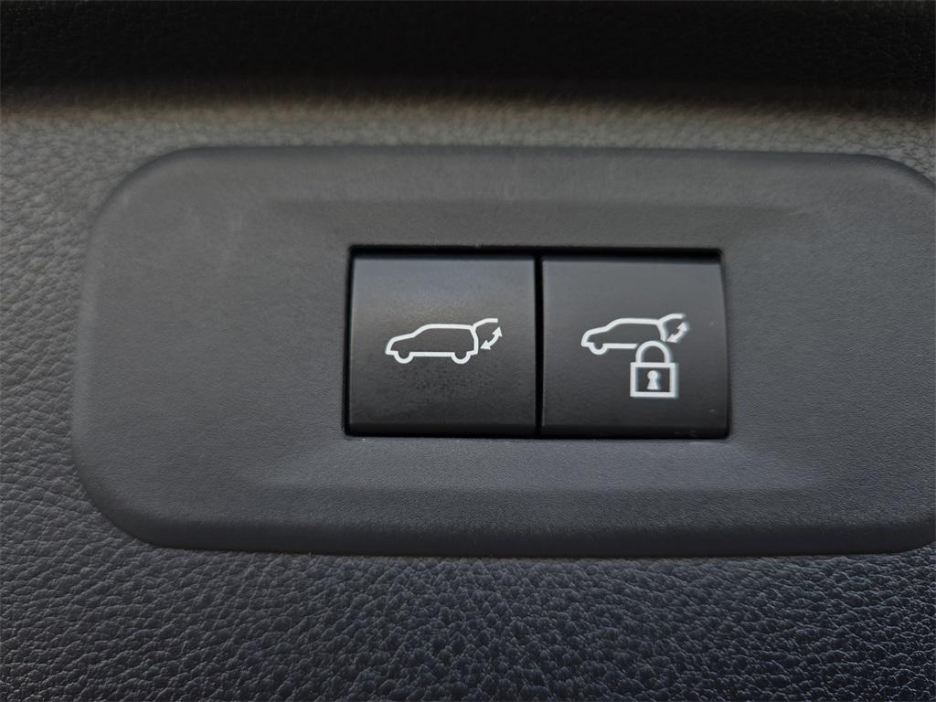 used 2025 Toyota Grand Highlander car, priced at $49,460