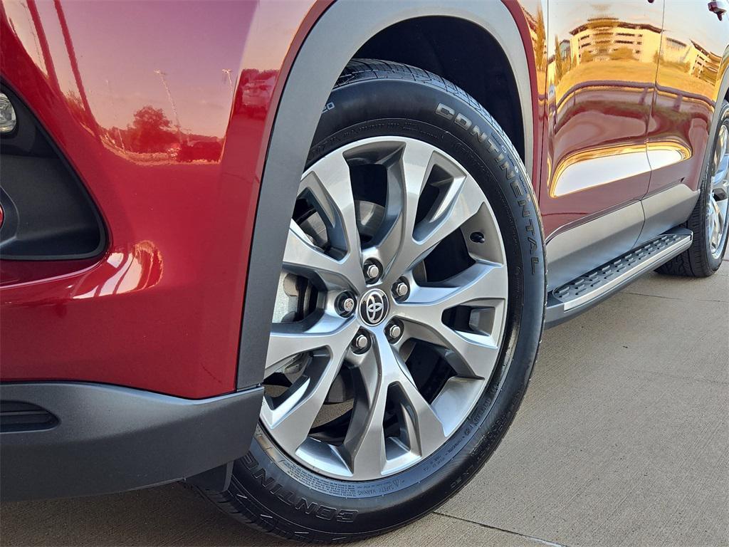 used 2025 Toyota Grand Highlander car, priced at $49,460