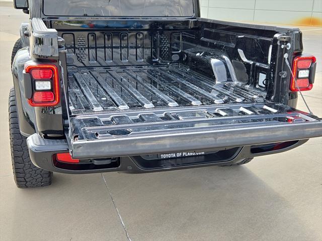used 2023 Jeep Gladiator car, priced at $35,491