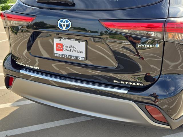 used 2023 Toyota Highlander Hybrid car, priced at $50,991
