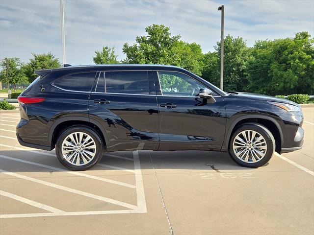 used 2023 Toyota Highlander Hybrid car, priced at $50,991