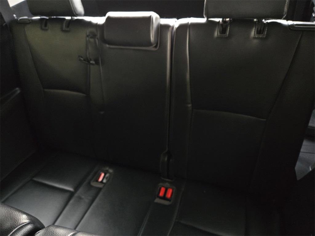used 2022 Toyota Highlander Hybrid car, priced at $40,960