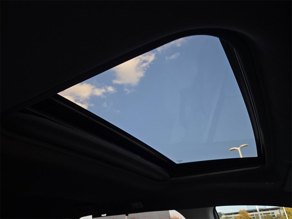 used 2024 Toyota Sienna car, priced at $48,991