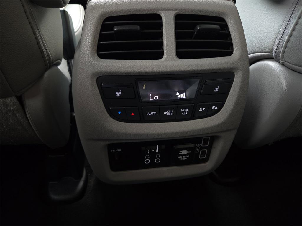 used 2021 Honda Pilot car, priced at $31,405