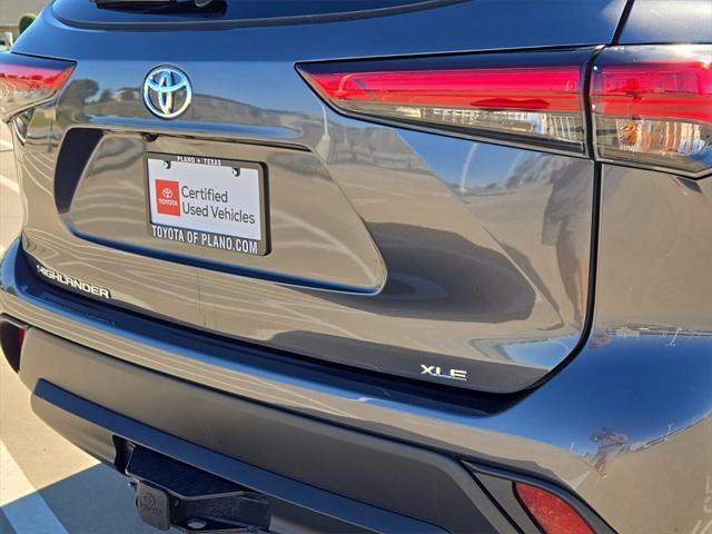 used 2021 Toyota Highlander car, priced at $31,957