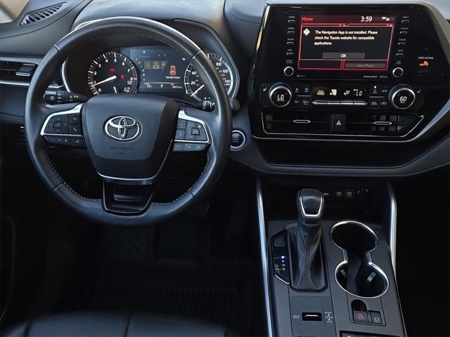 used 2021 Toyota Highlander car, priced at $31,957