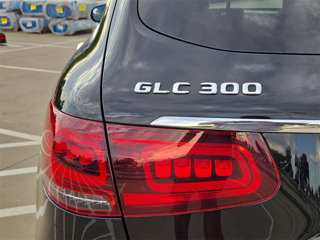 used 2021 Mercedes-Benz GLC 300 car, priced at $21,437