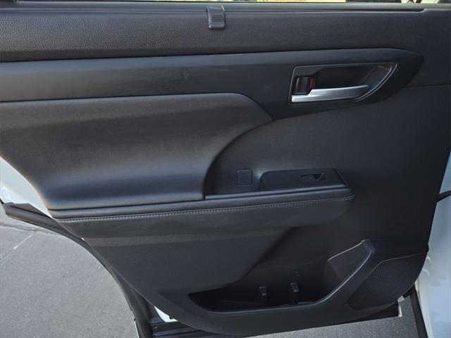 used 2023 Toyota Highlander car, priced at $42,945