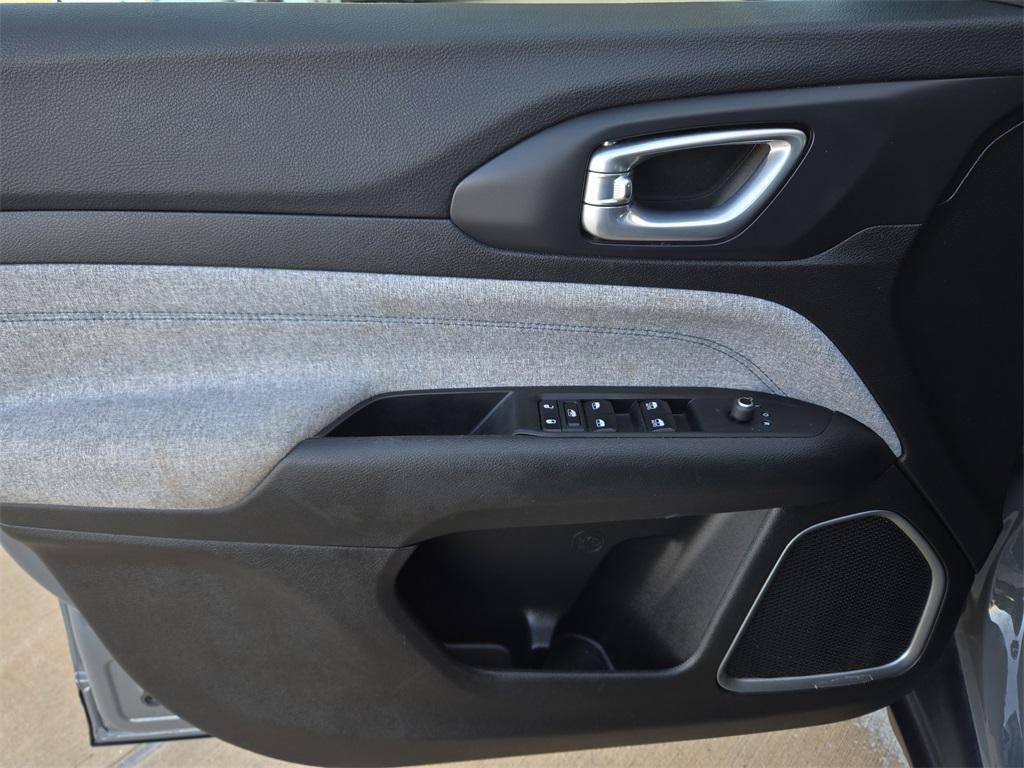 used 2023 Jeep Compass car, priced at $20,927