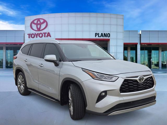 used 2020 Toyota Highlander car, priced at $34,747