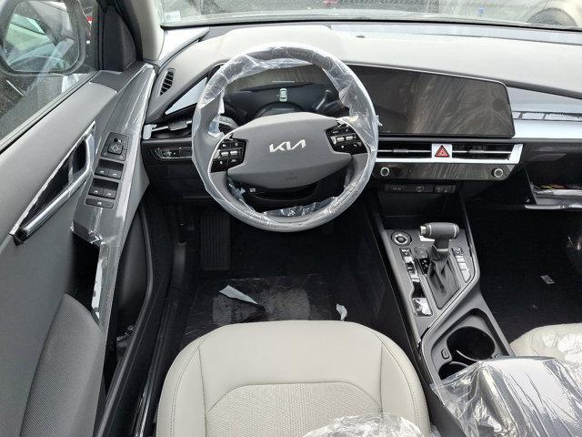 new 2025 Kia Niro car