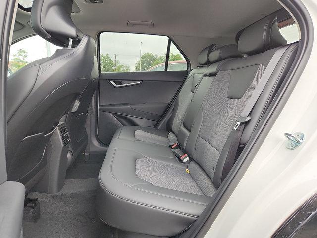 new 2025 Kia Niro car