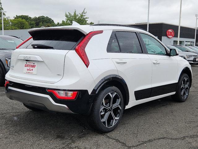 new 2025 Kia Niro car