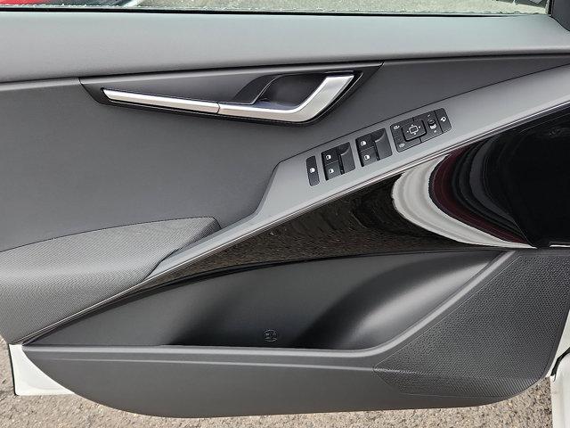 new 2025 Kia Niro car