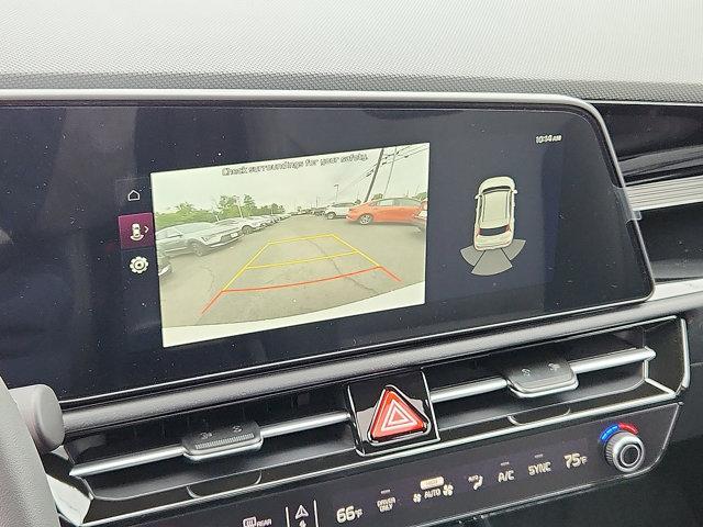 new 2025 Kia Niro car