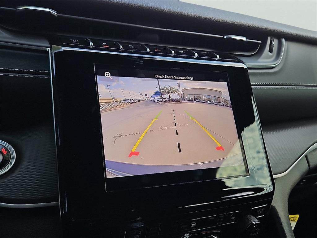 new 2025 Jeep Grand Cherokee car, priced at $41,420